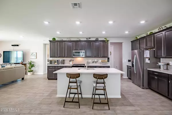 17765 W SUPERIOR Avenue, Goodyear, AZ 85338