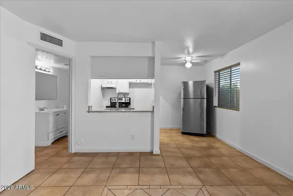 6302 N 64TH Drive #25, Glendale, AZ 85301