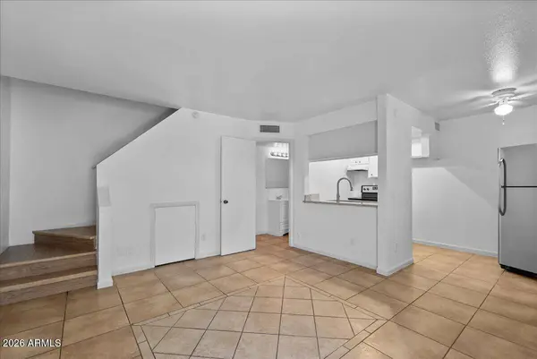 6302 N 64TH Drive #25, Glendale, AZ 85301
