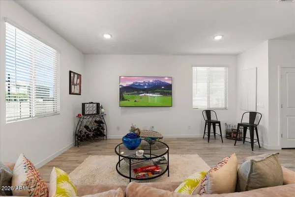 15043 W DESERT BLOOM Street, Goodyear, AZ 85338