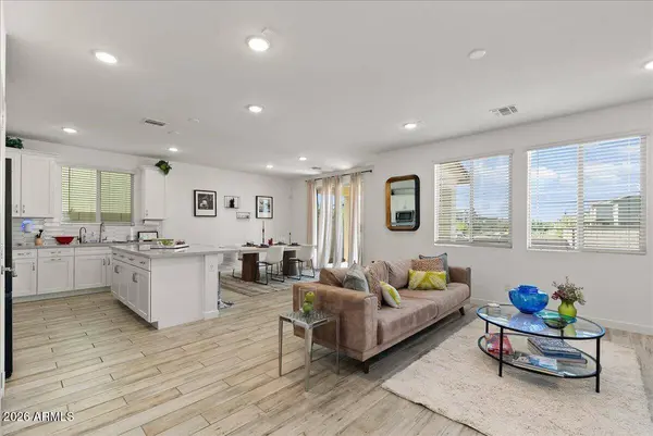 15043 W DESERT BLOOM Street, Goodyear, AZ 85338