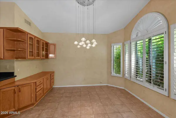 16189 W WHITTON Avenue, Goodyear, AZ 85395