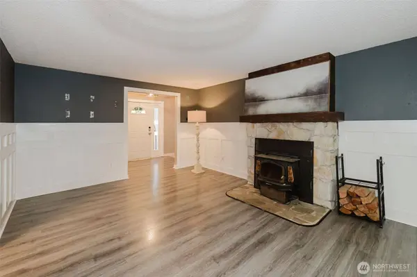 7629 Oak Park DR NW, Bremerton, WA 98311