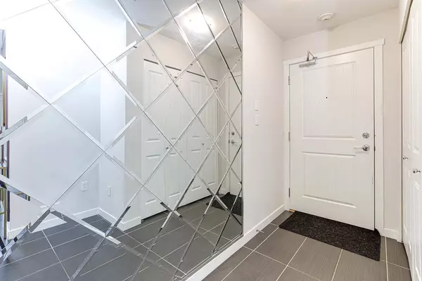 22290 North AVE #307, Maple Ridge, BC V2X 8Z8