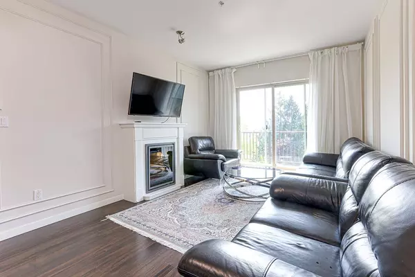 22290 North AVE #307, Maple Ridge, BC V2X 8Z8