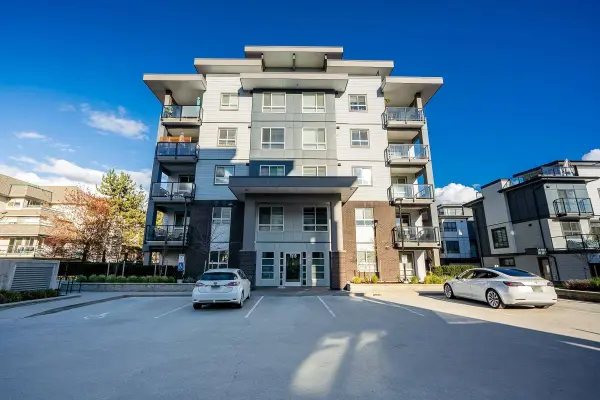 1516 Mccallum RD #111, Abbotsford, BC V2S 0L9
