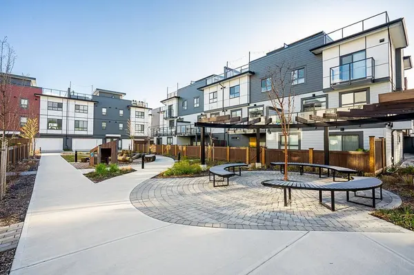 1516 Mccallum RD #111, Abbotsford, BC V2S 0L9