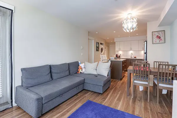 55 Eighth AVE #208, New Westminster, BC V3L 0E8