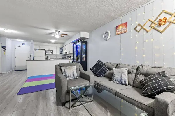 12160 80 AVE #103, Surrey, BC V3W 0V3