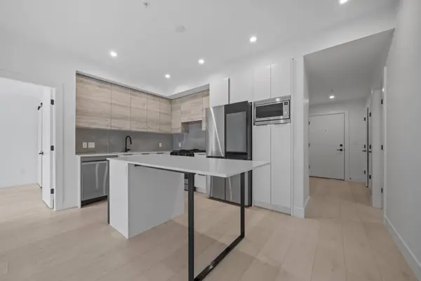 30490 Cardinal AVE #313, Abbotsford, BC V3T 1K6