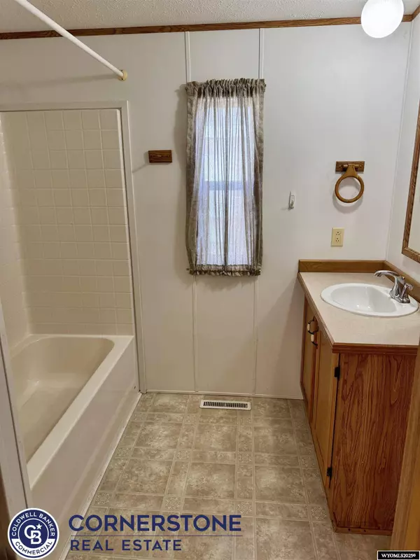 477 Westshore Road, Casper, WY 82601