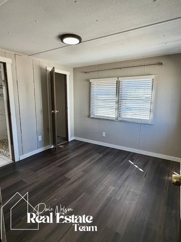 147 S 4th Avenue, Mills, WY 82644