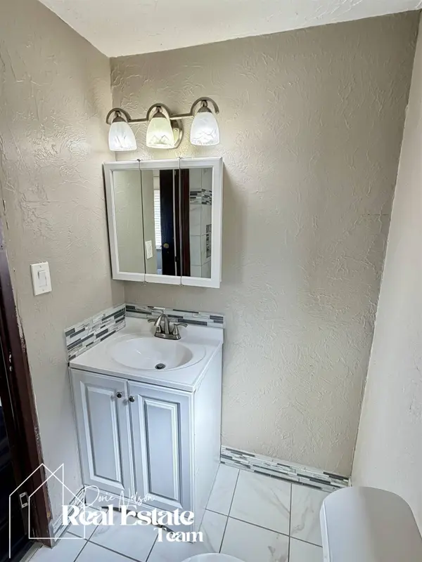 147 S 4th Avenue, Mills, WY 82644