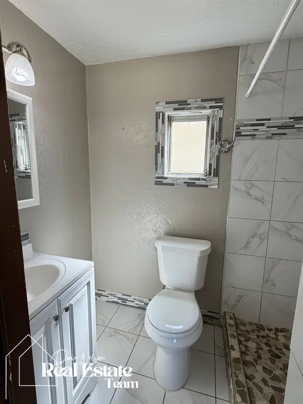 147 S 4th Avenue, Mills, WY 82644