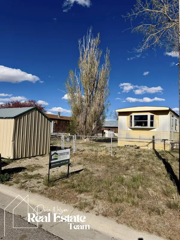 601 Harding Avenue, Mills, WY 82644