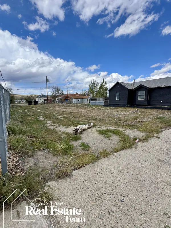 118 E J Street, Casper, WY 82601
