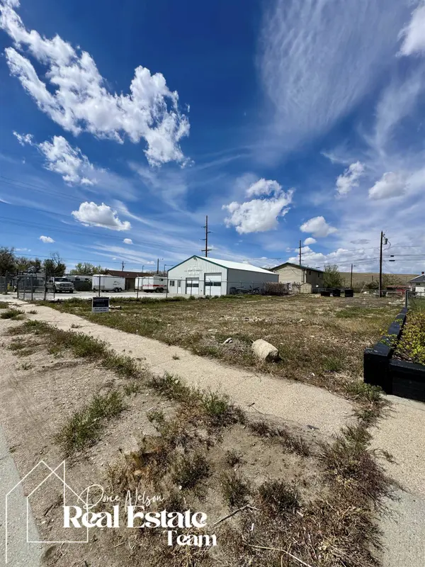 118 E J Street, Casper, WY 82601