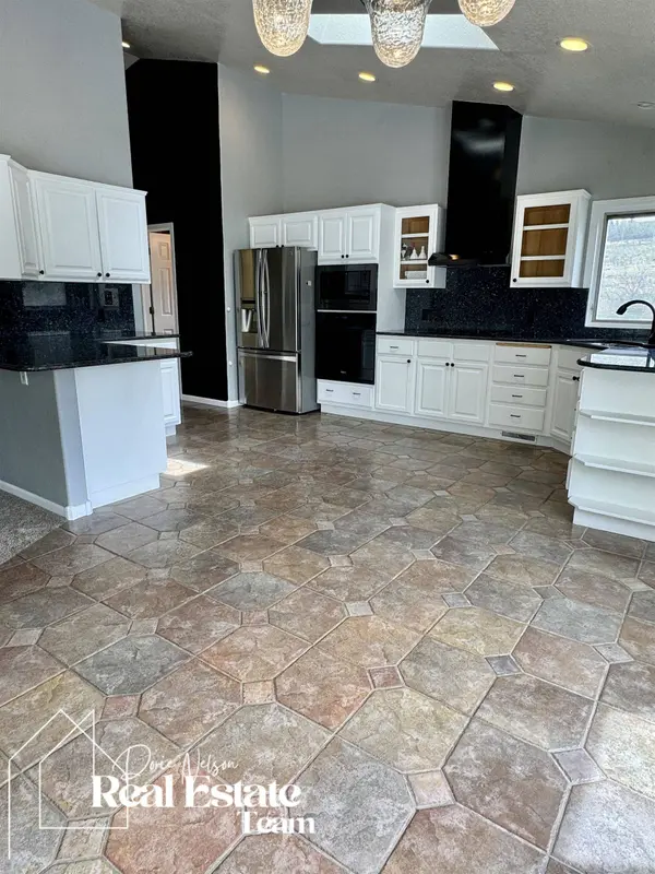 1421 W 60th Street, Casper, WY 82601