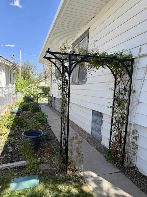811 S Wolcott Street, Casper, WY 82601