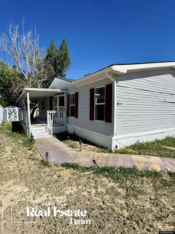 435 Texas Street, Evansville, WY 82636