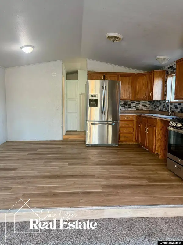 4507 Glen Garden Drive, Mills, WY 82644