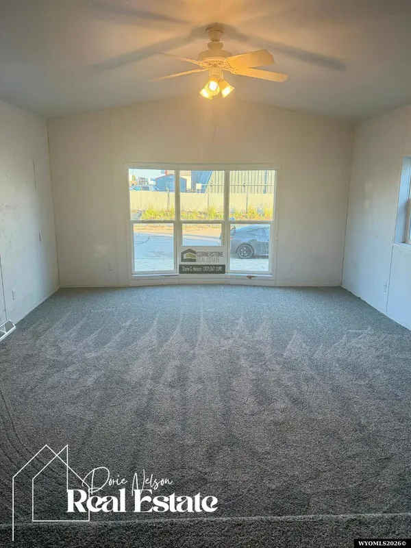 4507 Glen Garden Drive, Mills, WY 82644
