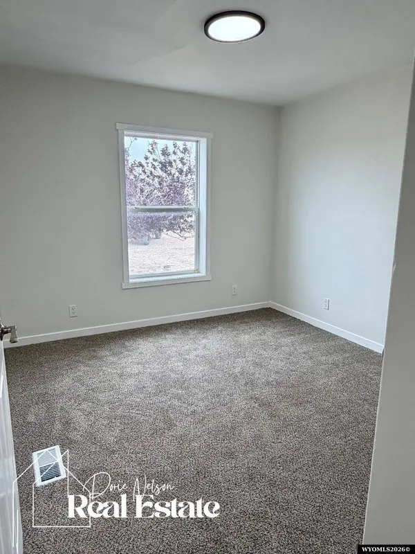 10144 E Chameleon Street, Evansville, WY 82636
