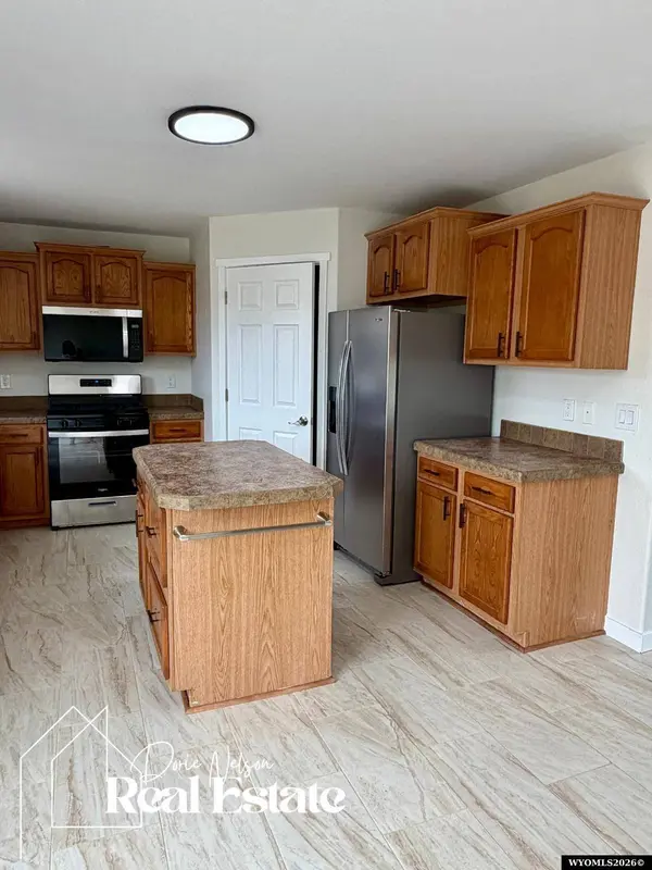 10144 E Chameleon Street, Evansville, WY 82636