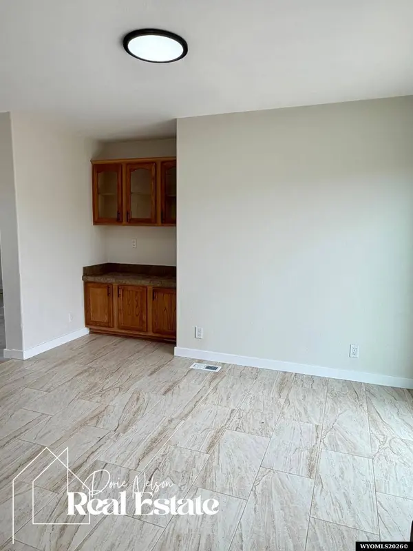 10144 E Chameleon Street, Evansville, WY 82636