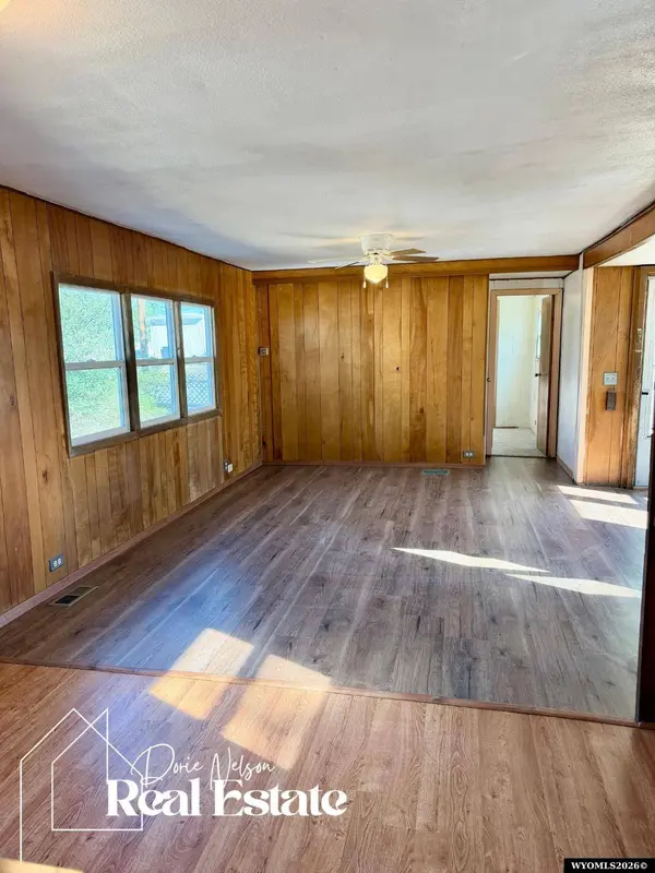 4403 Chalmers Street, Mills, WY 82604