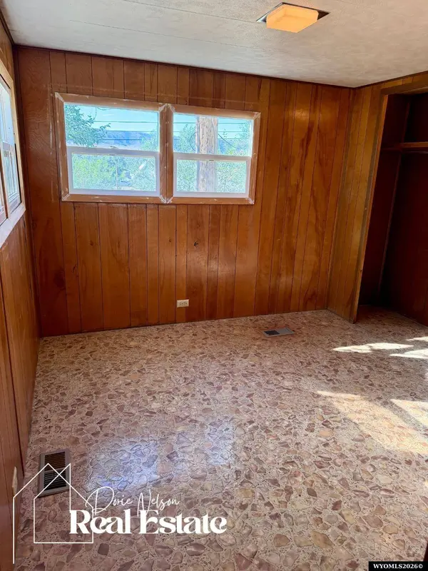 4403 Chalmers Street, Mills, WY 82604