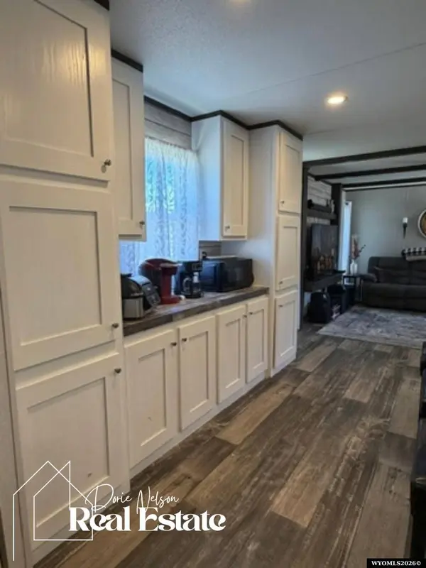 4901 E Lathrop #118 Road, Evansville, WY 82636
