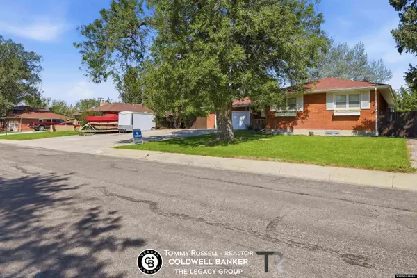 3201 Hawthorne Avenue, Casper, WY 82604
