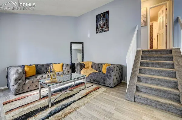 4801 Live Oak DR, Colorado Springs, CO 80916