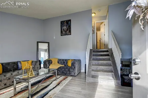 4801 Live Oak DR, Colorado Springs, CO 80916