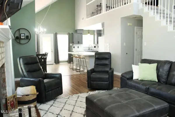 2204 Beachview Drive, Ocean Springs, MS 39564
