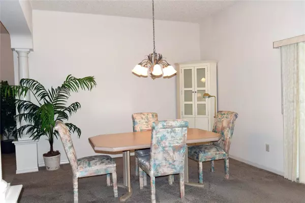 2120 WILLOW GROVE WAY, The Villages, FL 32162