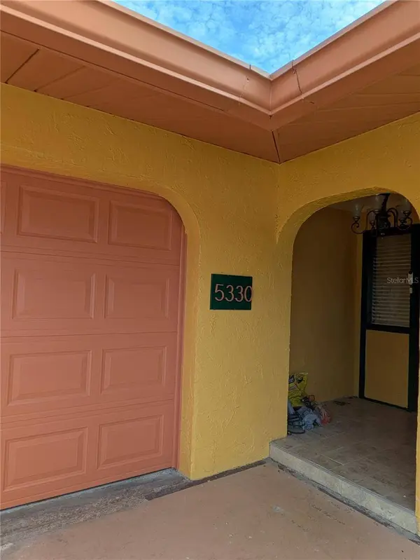 5330 KINGS CT, Fruitland Park, FL 34731