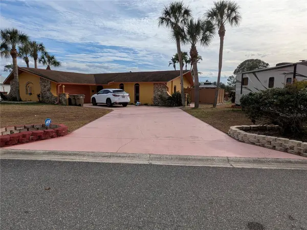 5330 KINGS CT, Fruitland Park, FL 34731