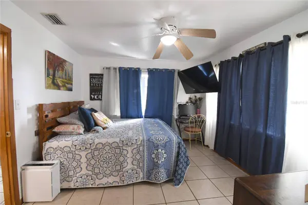 4107 DOVE VALLEY LN, Lady Lake, FL 32159