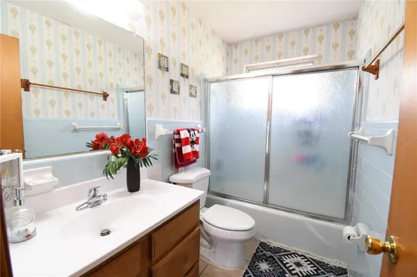 4107 DOVE VALLEY LN, Lady Lake, FL 32159