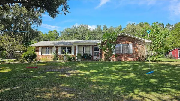 4107 DOVE VALLEY LN, Lady Lake, FL 32159