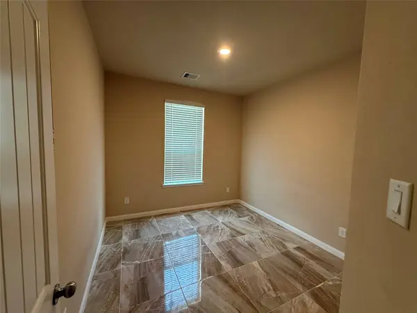 7642 Aiiden Ridge LN, Houston, TX 77016