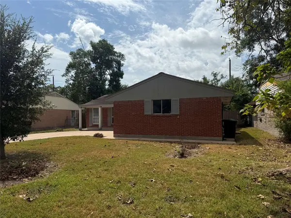 4327 Oakside DR, Houston, TX 77053