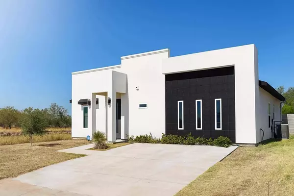 602 Bluebeard Ct, Laredo, TX 78046