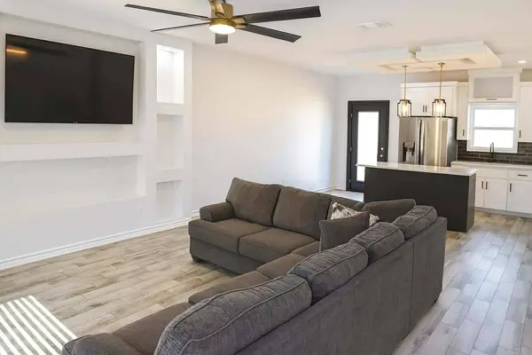 602 Bluebeard Ct, Laredo, TX 78046