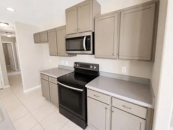 2711 Purdy Ct, Laredo, TX 78046