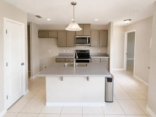 2711 Purdy Ct, Laredo, TX 78046