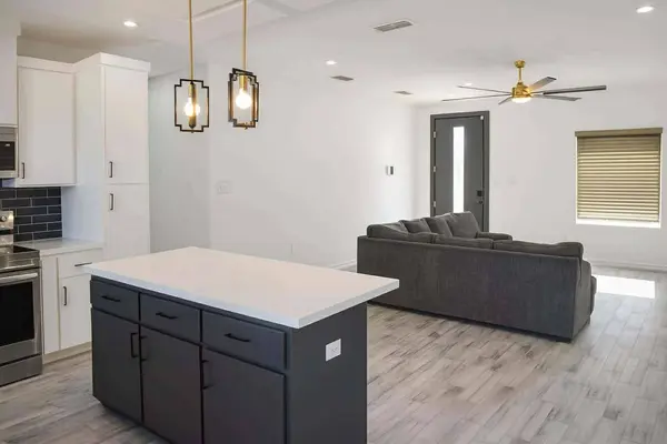602 Bluebeard Ct, Laredo, TX 78046
