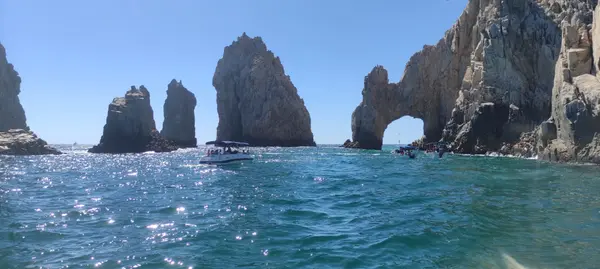 The Lifestyle in Los Cabos: Why So Many People Are Moving to Paradise,Vic Bigurra
